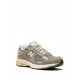 New Balance 2002R Low-top sneakers