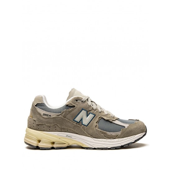 New Balance 2002R Low-top sneakers