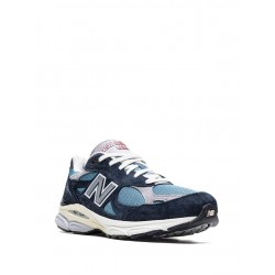 New Balance 990V3 low-top sneakers