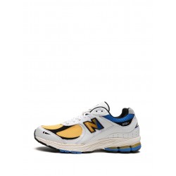 New Balance 2002R Vibrant Apricot sneakers