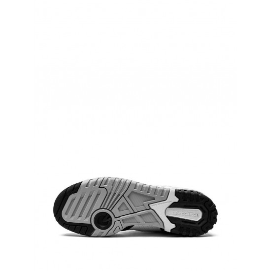 New Balance 550 low-top sneakers