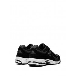 New Balance 2002R Low-top sneakers