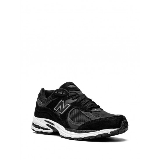 New Balance 2002R Low-top sneakers