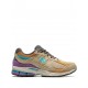 New Balance 2002R Low-top sneakers