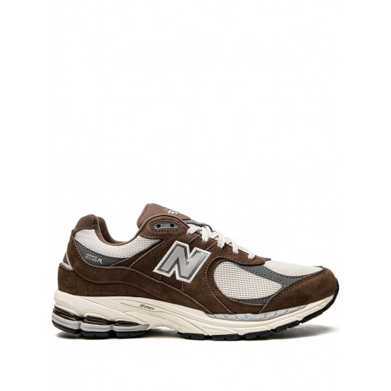 New Balance 2002R Low-top sneakers