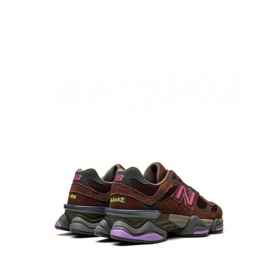 New Balance 90/60 Burgundy Low-Top Sneakers