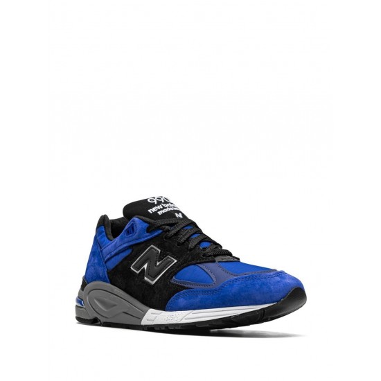 New Balance MADE in USA 990v2 sneakers
