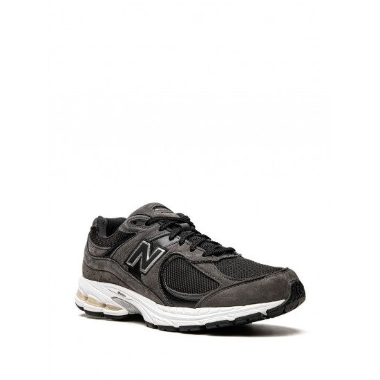 New Balance 2002 Low-top sneakers