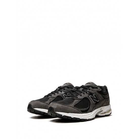 New Balance 2002 Low-top sneakers