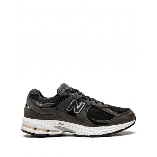 New Balance 2002 Low-top sneakers
