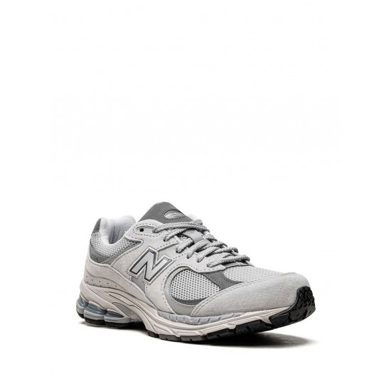 New Balance 2002R Low-top sneakers