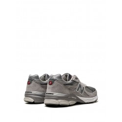 New Balance 990v3 low-top sneakers