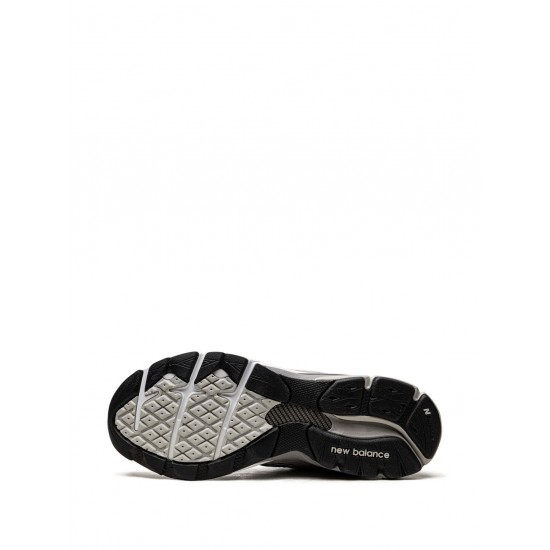 New Balance 990v3 low-top sneakers