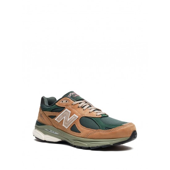 New Balance 990 v3 Made in USA “Tan/Green” sneakers New Balance 990 v3 Made in USA “Tan/Green” sneakers