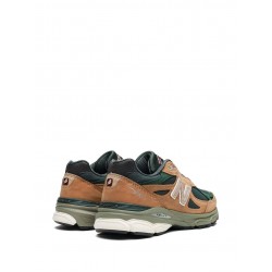 New Balance 990 v3 Made in USA “Tan/Green” sneakers New Balance 990 v3 Made in USA “Tan/Green” sneakers