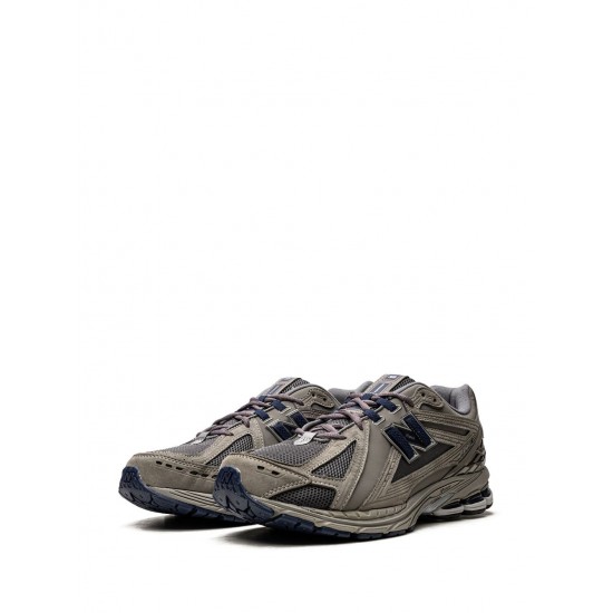 New Balance M1906RB leather low-top sneakers