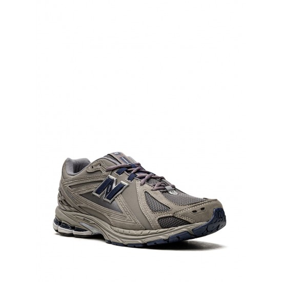 New Balance M1906RB leather low-top sneakers