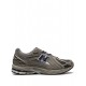New Balance M1906RB leather low-top sneakers