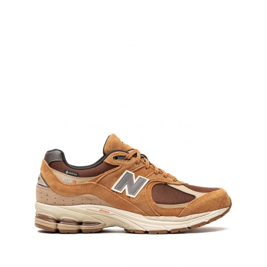New Balance 2002R Low-top sneakers
