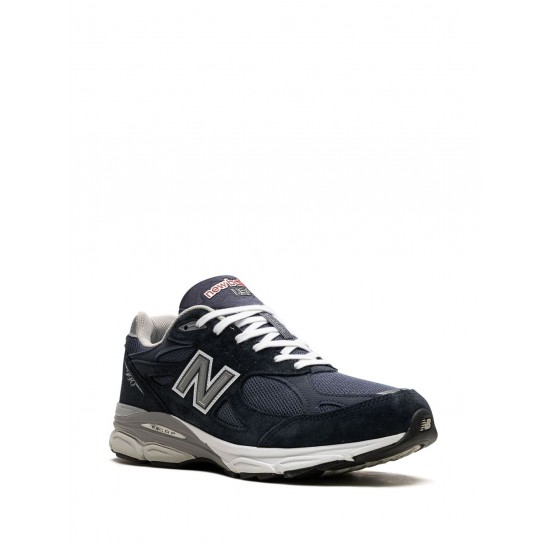 New Balance 990v3 low-top sneakers