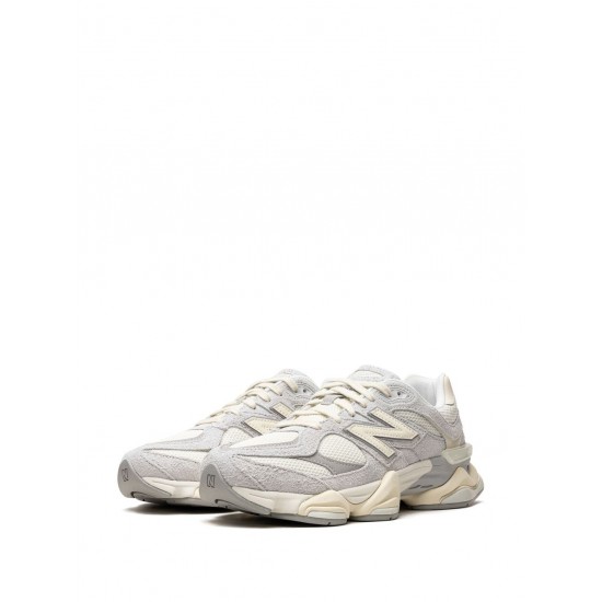 New Balance 9060 low-top sneakers