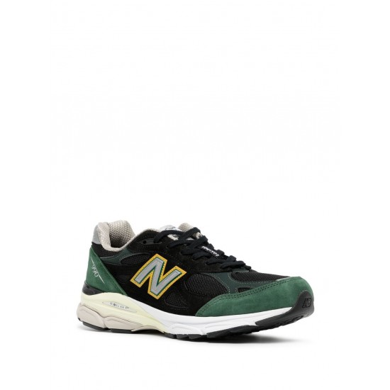 New Balance low-top sneakers
