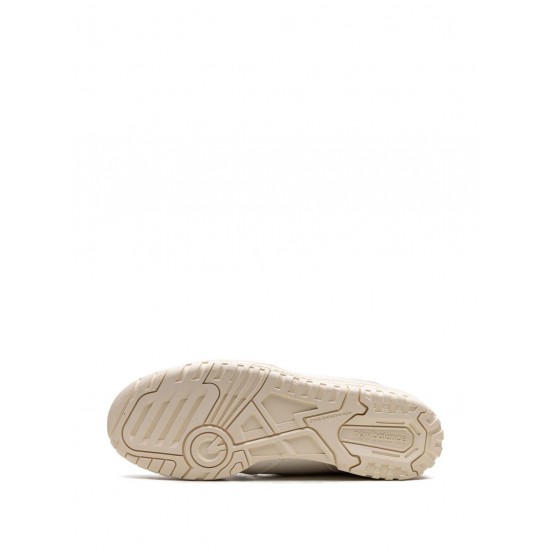 New Balance 550 low-top canvas sneakers