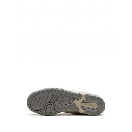New Balance 550 low-top sneakers