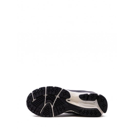 New Balance 2002R Lace-Up Sneakers