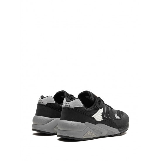 New Balance 580 low-top sneakers