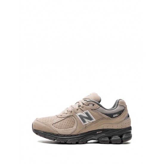 New Balance 2002R "Driftwood" sneakers