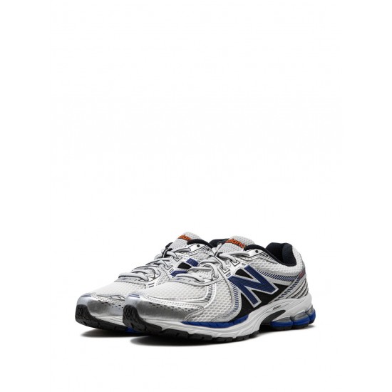 New Balance 860 V2 sneakers