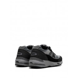 New Balance 991 sneakers