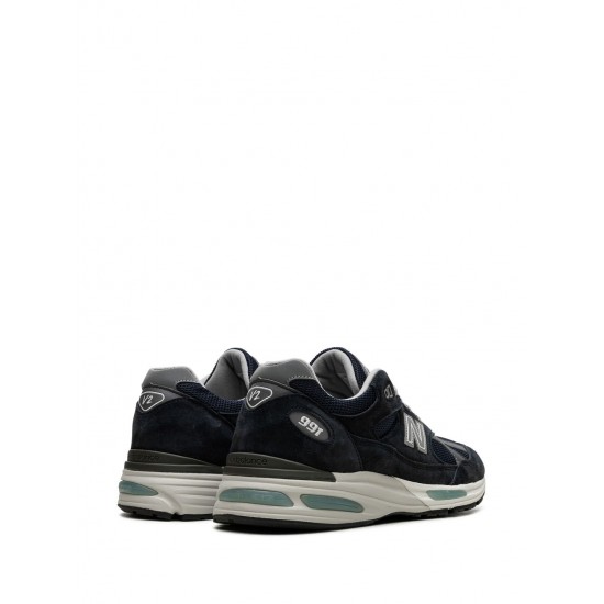 New Balance 991v2 "Dark Navy" suede sneakers New Balance 991v2 "Dark Navy" suede sneakers