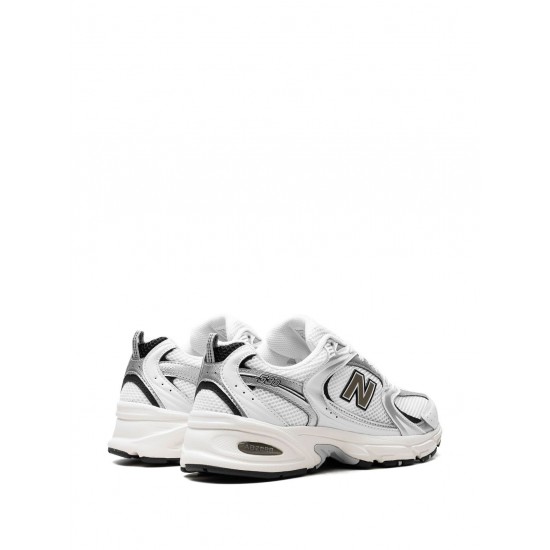 New Balance 530 White/Black sneakers