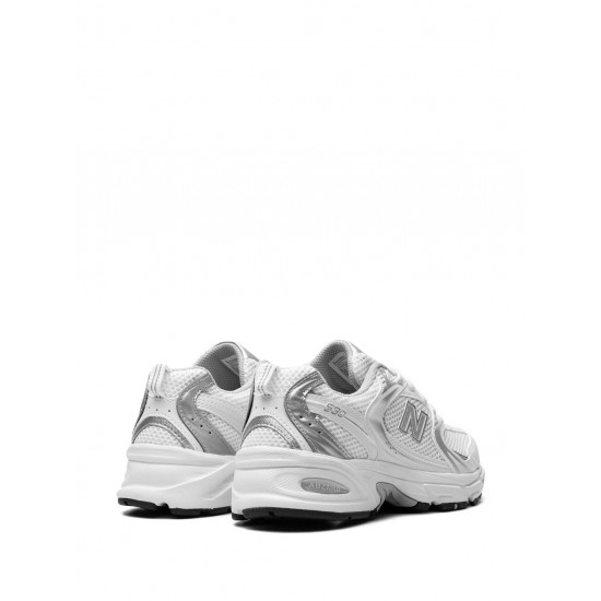 New Balance 530 low-top sneakers