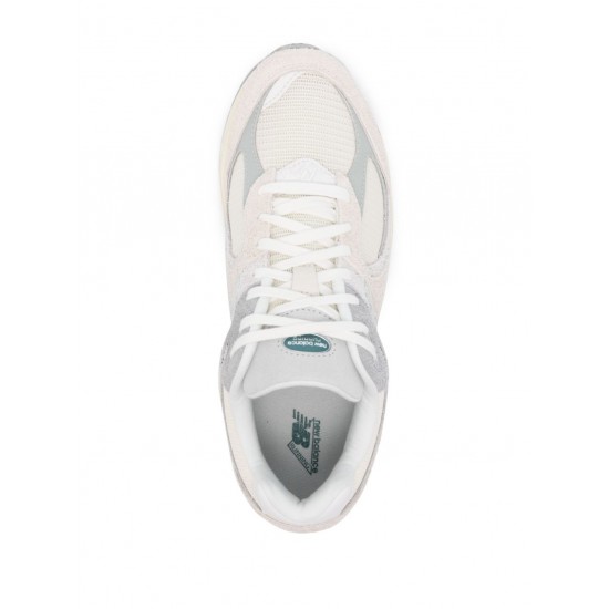New Balance 2002R panelled sneakers