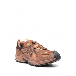 New Balance logo patch leather sneakers