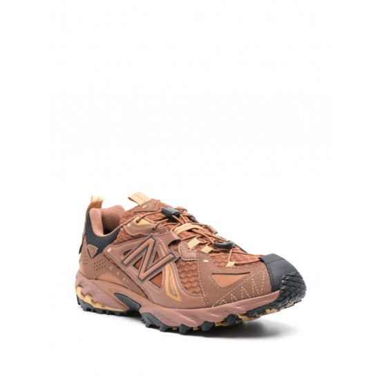 New Balance logo patch leather sneakers
