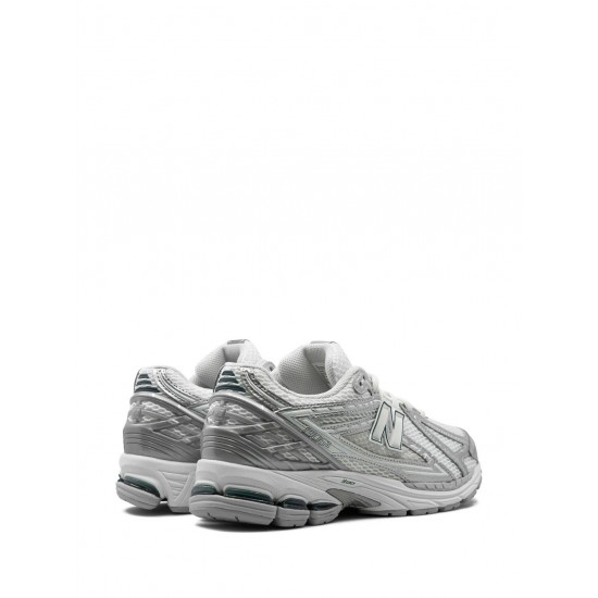 New Balance 1906R Silver Metallic Sneakers