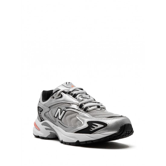New Balance 725V1 Metallic Silver Sneakers New Balance 725V1 Metallic Silver Sneakers