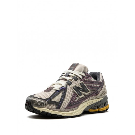 New Balance 1906R Licorice sneakers