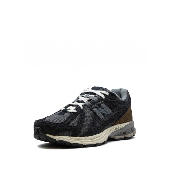 New Balance 1906F Phantom sneakers