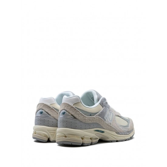 New Balance 2002R Linen sneakers