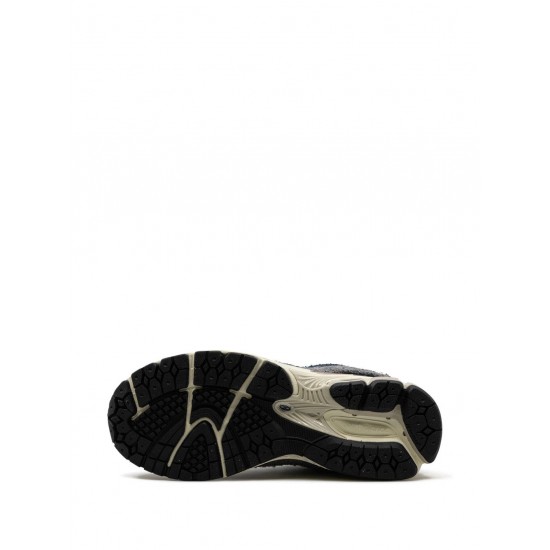 New Balance 2002R Navy sneakers
