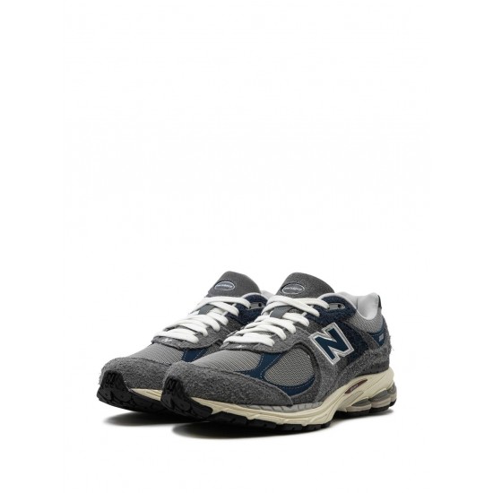 New Balance 2002R Navy sneakers