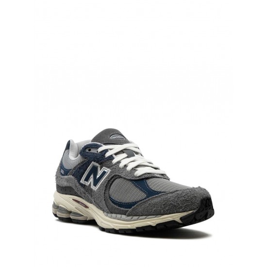 New Balance 2002R Navy sneakers