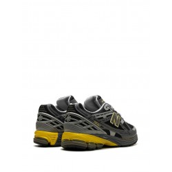 New Balance M1906 Castlerock Ginger Lemon sneakers