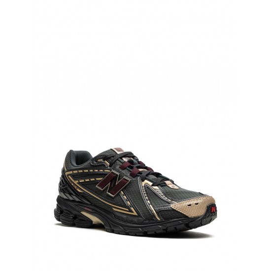 New Balance x Kith 1906R Black sneakers