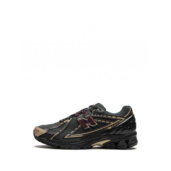 New Balance x Kith 1906R Black sneakers